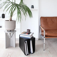 Load image into Gallery viewer, Curved Side Table - Black