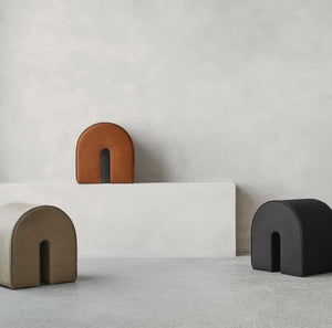Curved Pouf - Black