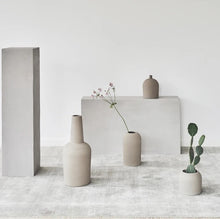 Load image into Gallery viewer, Dome Vase - Medium