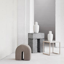 Load image into Gallery viewer, Apothecary Vase - Medium